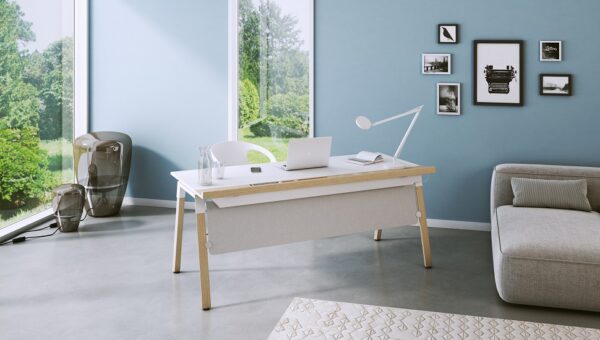 Schreibtisch OKA Homeline mit Holzfüßen