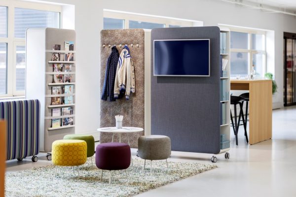 Pillow Space im Büro als Raumteiler
